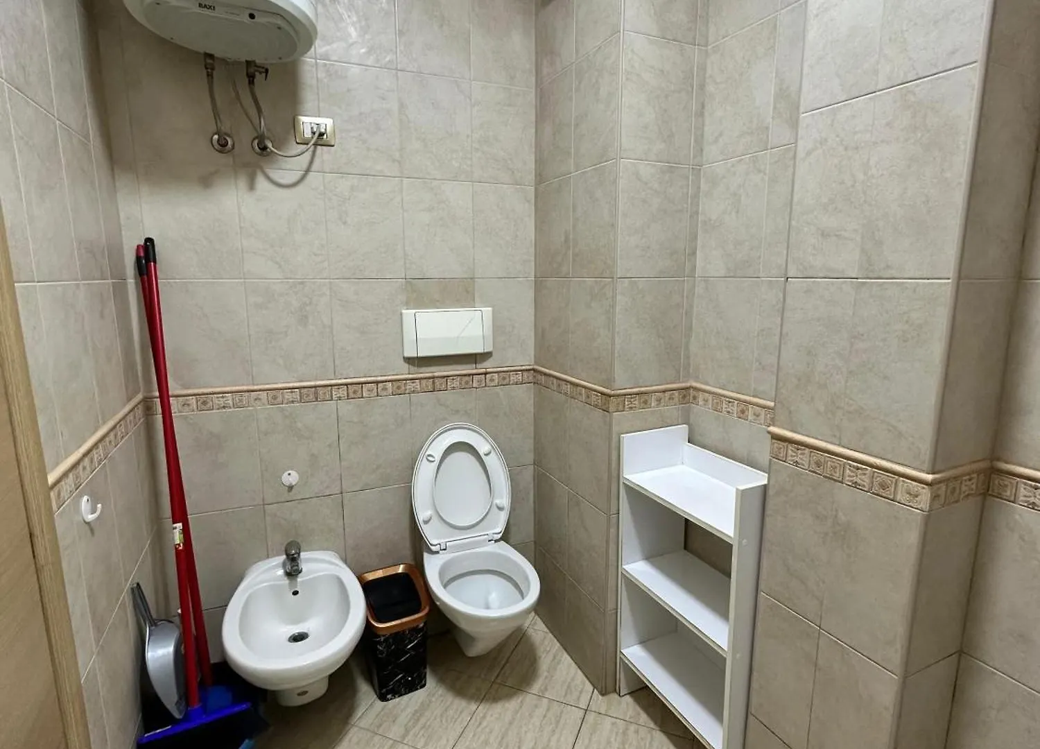 Xhoi Apartament 0*, Δυρράχιο
