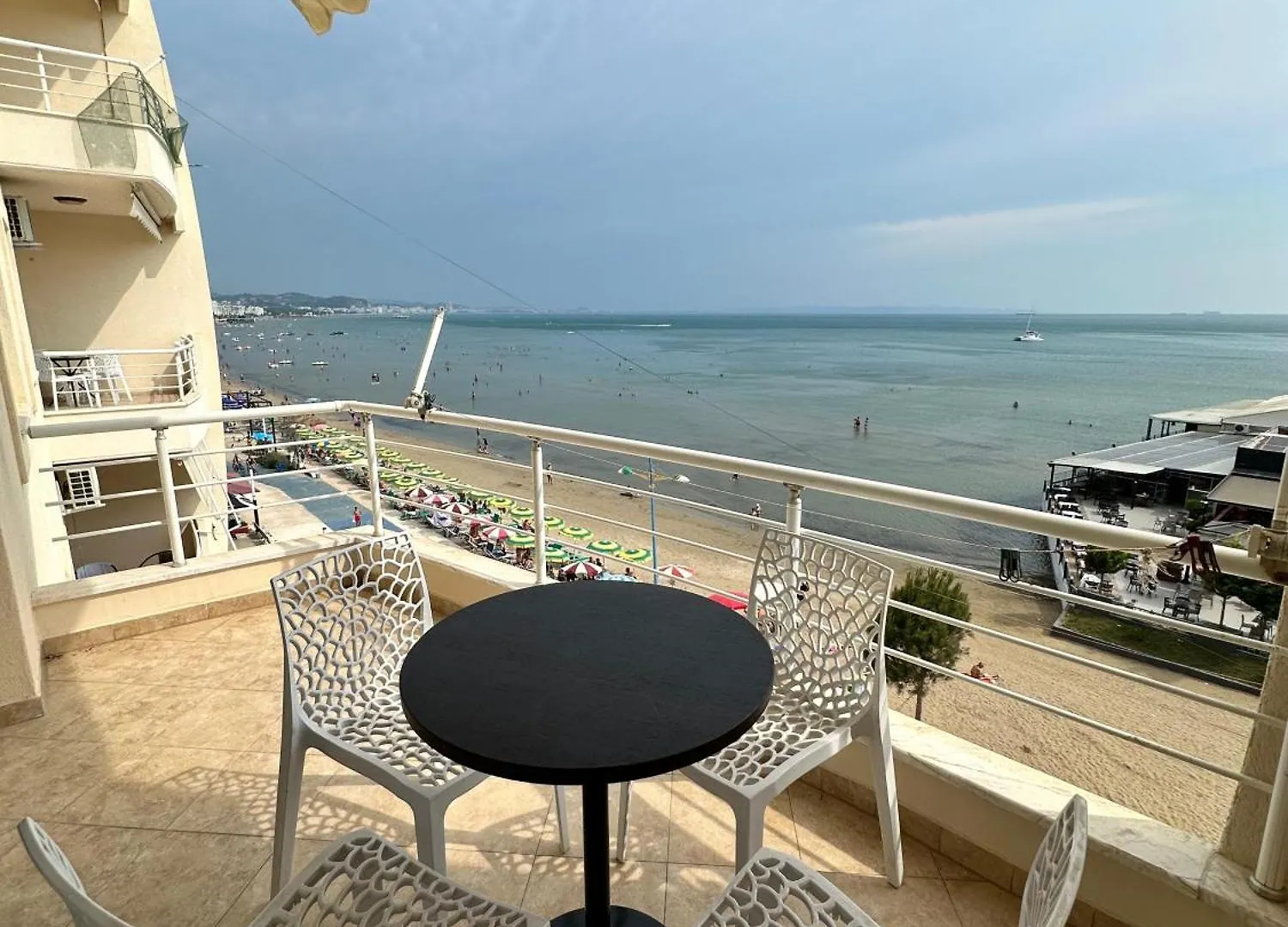 Xhoi Apartament Διαμέρισμα